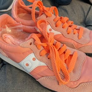 Coral Saucony Bullet